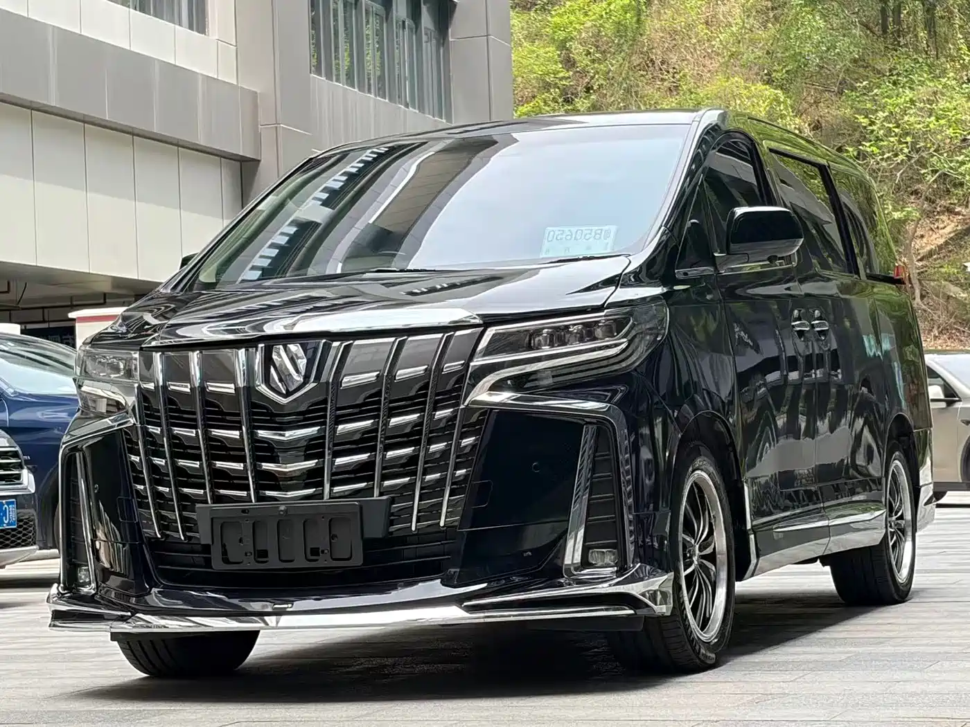 Toyota Alphard 2012 3.5L Luxury Edition