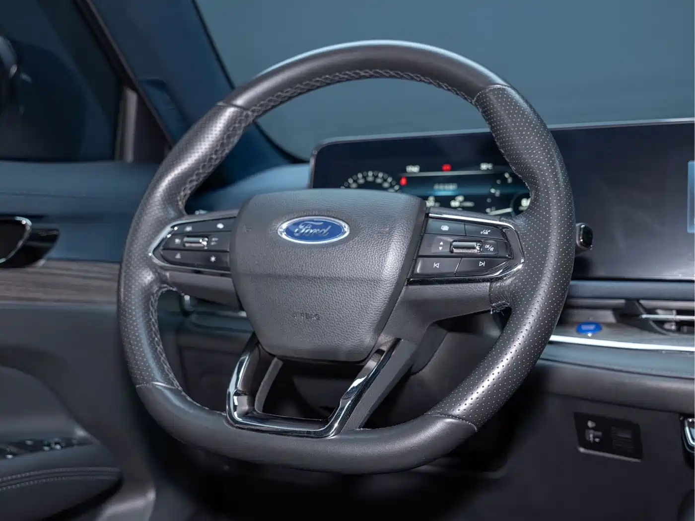 Ford Lingrui 2022 2022 EcoBoost 170 Premium