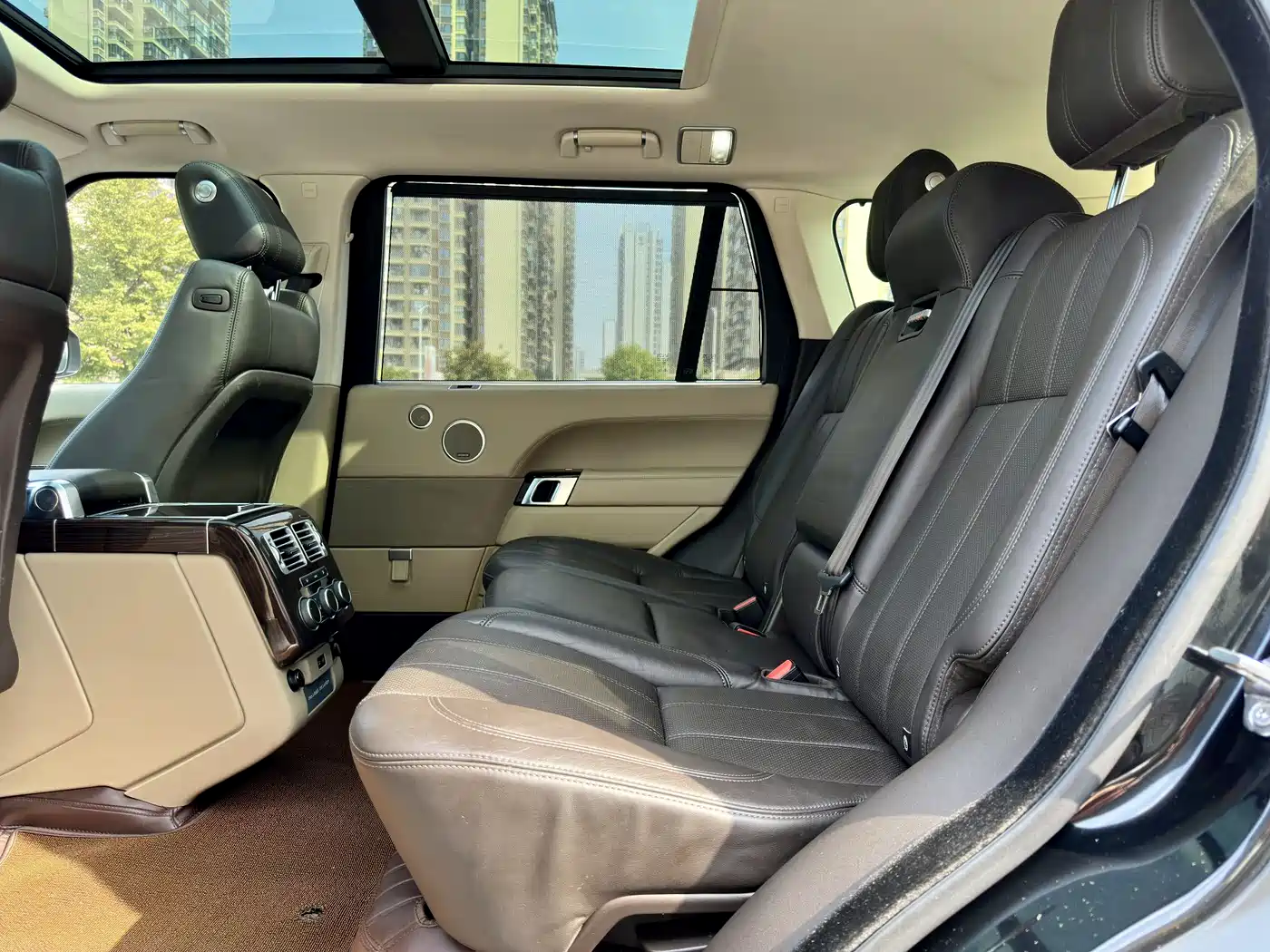 Land Rover Range Rover 2017 3.0 SC V6 Vogue LWB (Long Wheelbase) фото 12