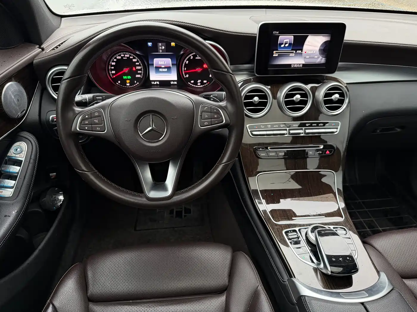 Mercedes-Benz GLC 2017 GLC 260 4MATIC Luxury фото 9