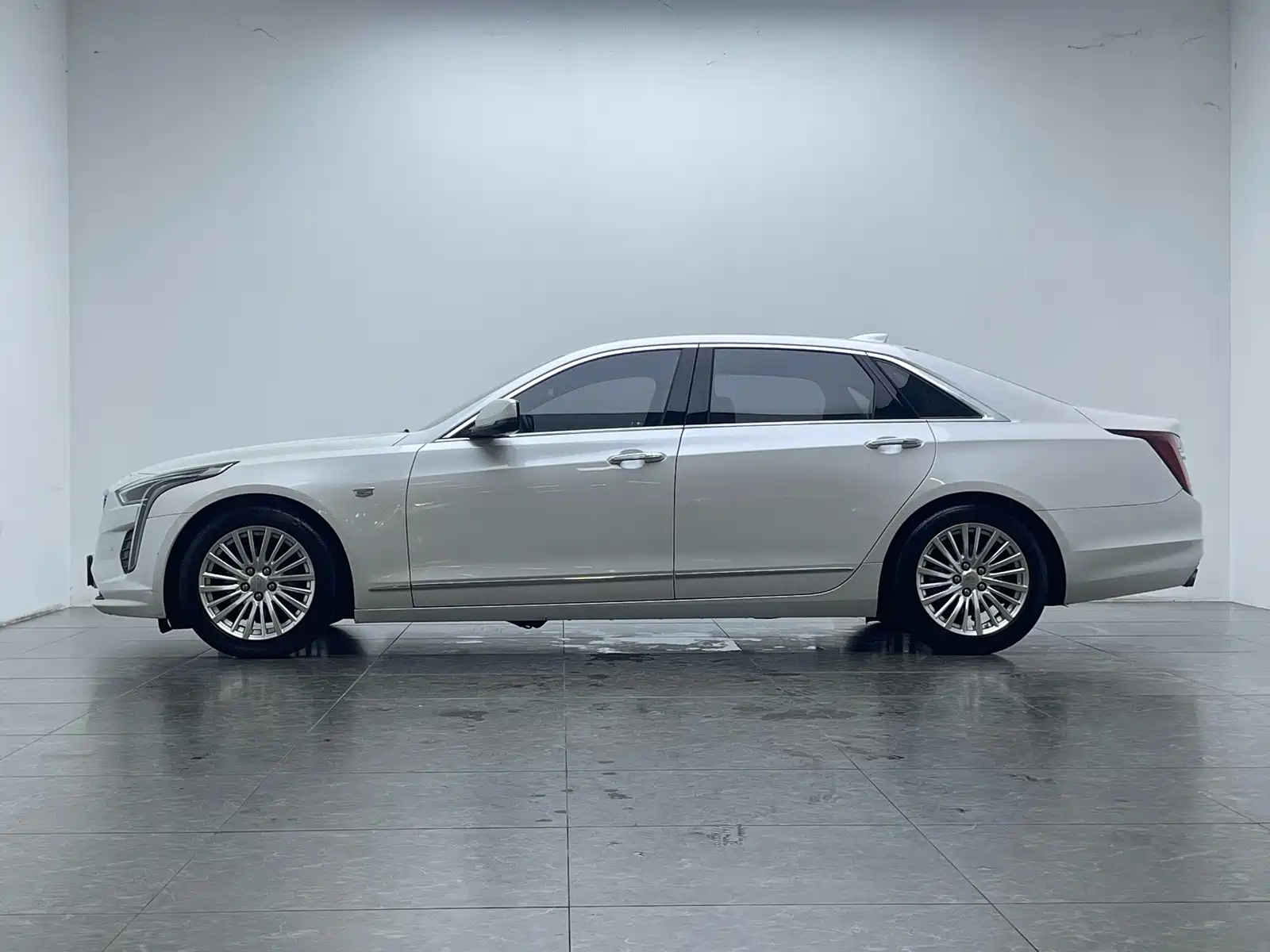 Фото 6 - Cadillac CT6