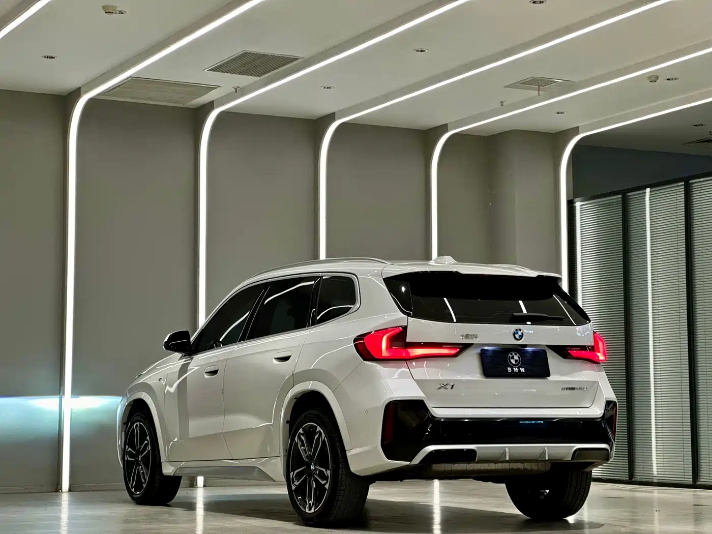 BMW X1 2024 sDrive25Li M Sport Package фото 10