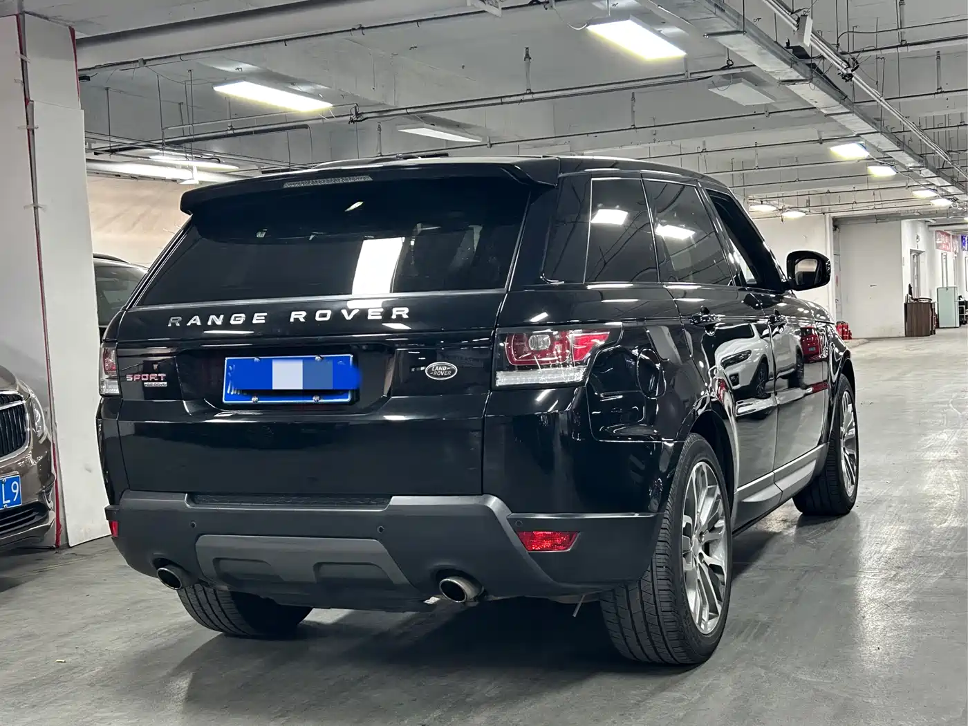 Land Rover Range Rover Sport 2016 Model 3.0 SC V6 HSE DYNAMIC фото 6