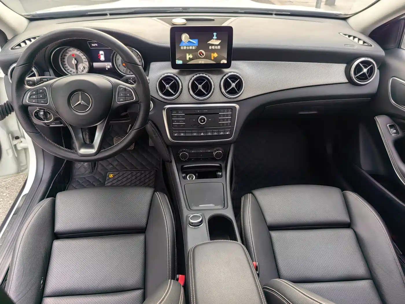 Mercedes-Benz GLA 2017 GLA 220 4MATIC Fashion фото 16