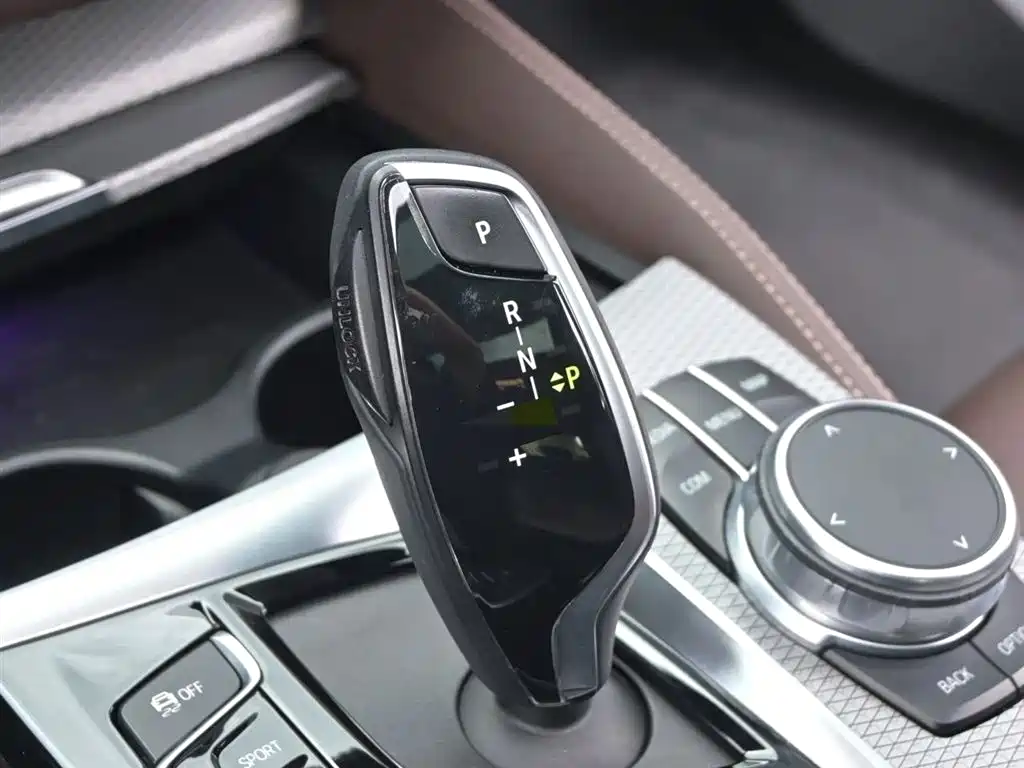 BMW 6 Series GT 2019 630i M Sport Grand Tourer Edition фото 7