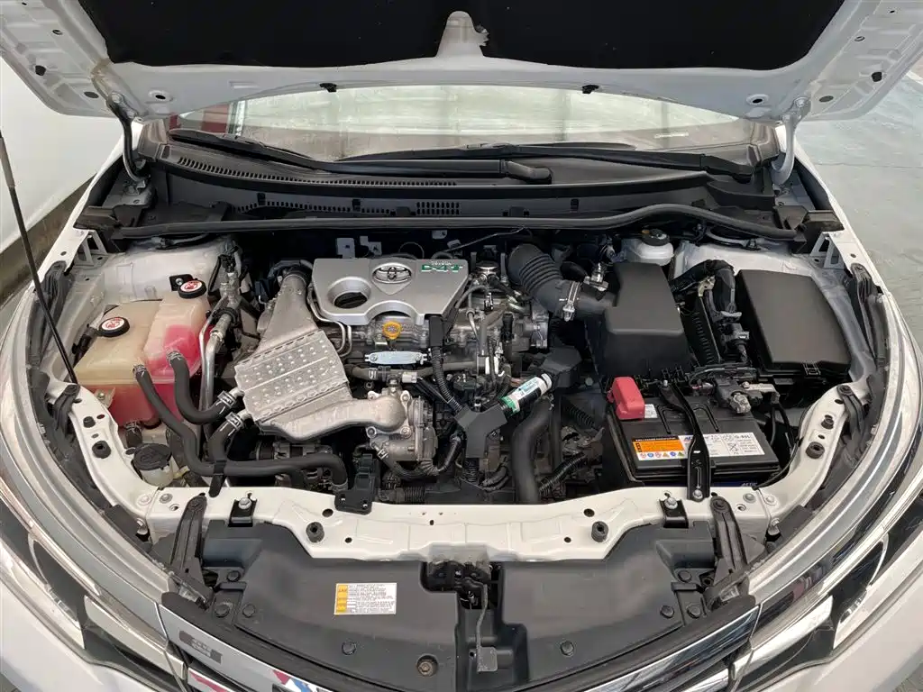 Toyota Corolla 2017 Facelift 1.2T S-CVT GL-i фото 15