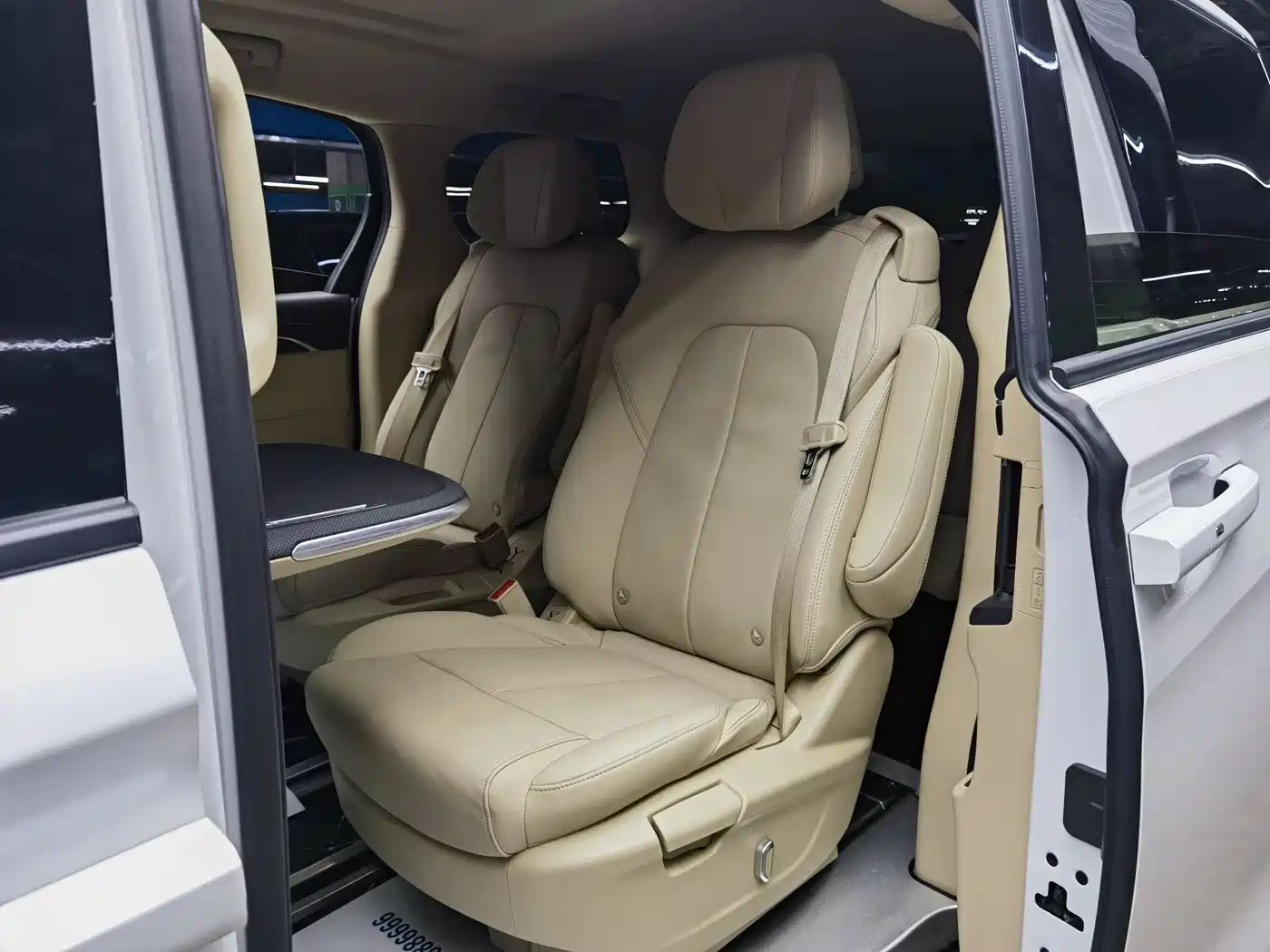 Buick GL8 2023 ES Landmaster Exclusive фото 10