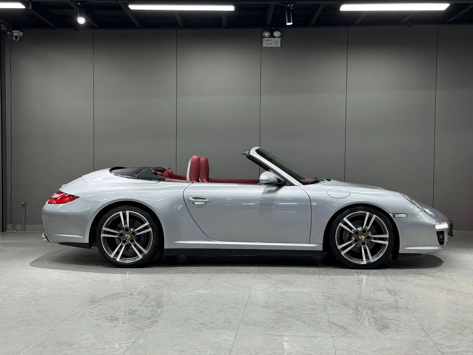صورة 6 - Porsche 911