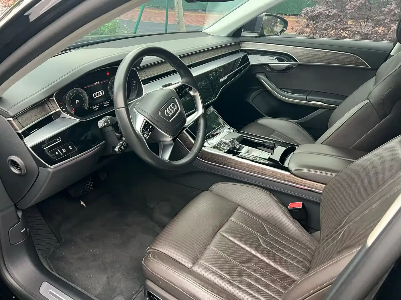 Audi A8 2023 A8L 55 TFSI quattro Flagship фото 4