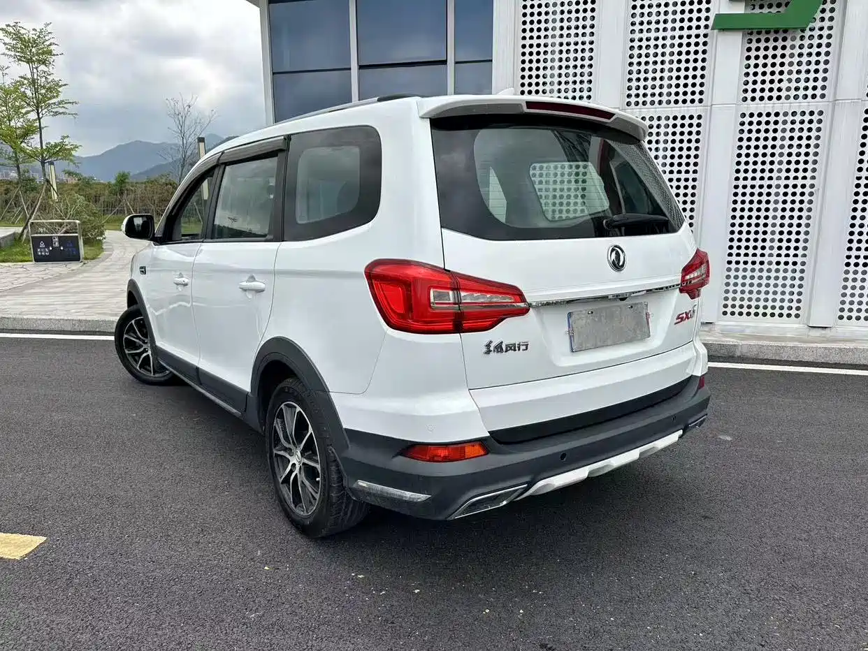 Dongfeng Fengxing Fengxing SX6 2020 2019 1.6L Manual Luxury China VI