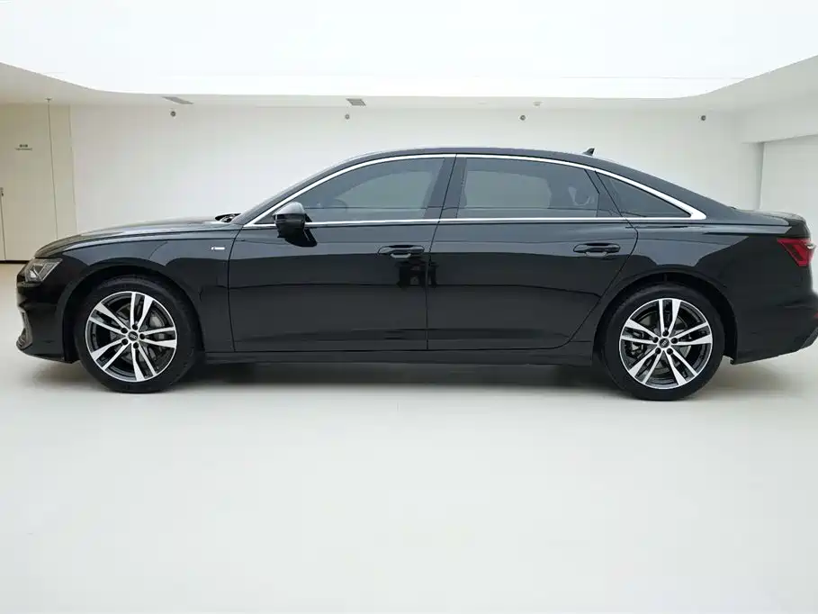 Audi A6L 2022 40 TFSI Luxury Dynamic фото 3