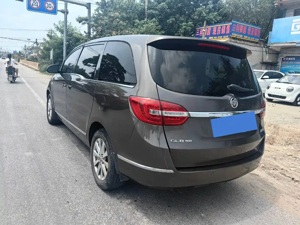 Buick GL8 2017 25S Luxury China V фото 7