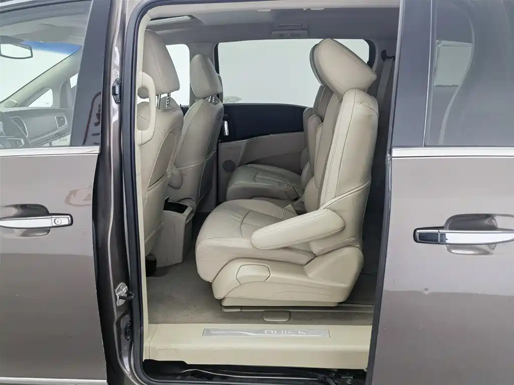 Buick GL8 2017 25S Premium Model China V фото 15