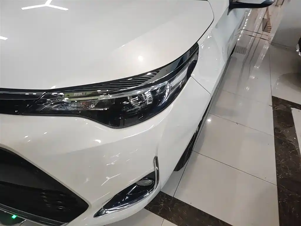 Toyota Levin 2017 Facelift 185T CVT Elite (China V) фото 24