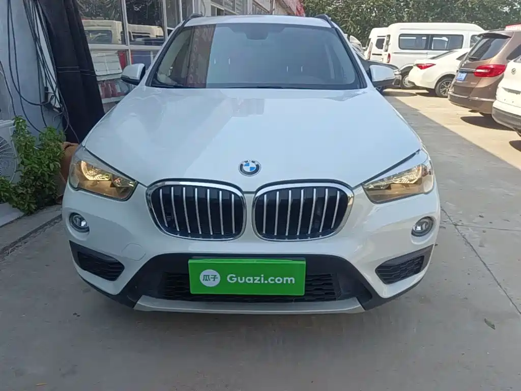 BMW X1 2019 sDrive18Li Fashion Model фото 3