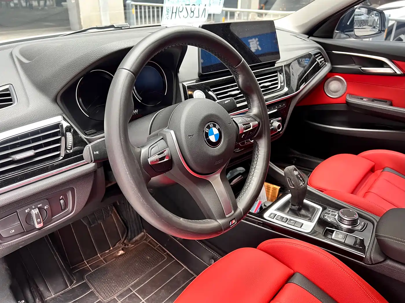 BMW 1 Series 2021 125i M Sport Black Night Edition фото 22