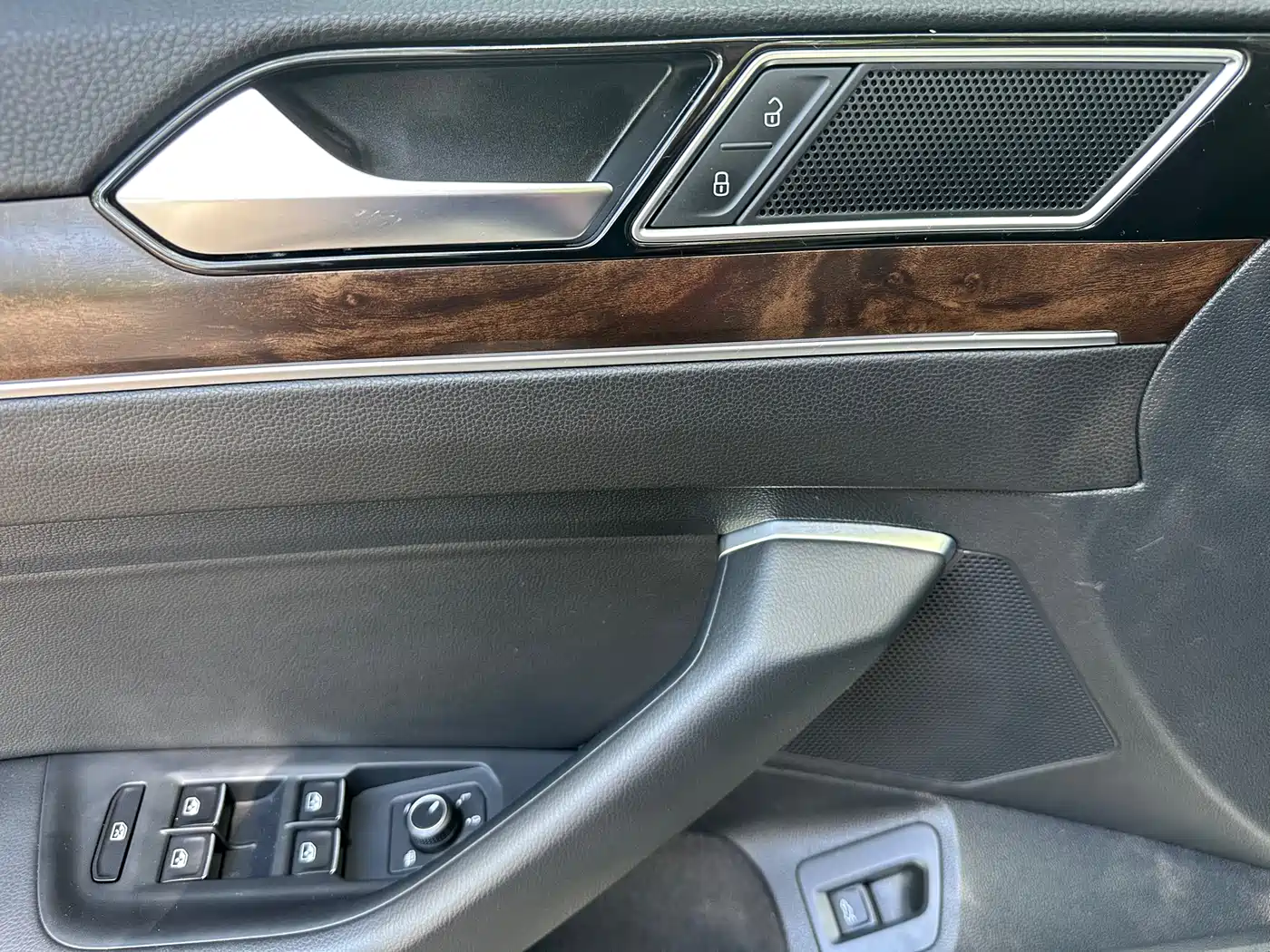 Volkswagen Magotan 2017 330TSI DSG Luxury фото 16
