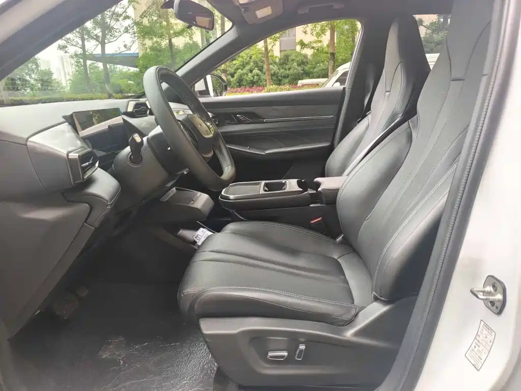 Dongfeng Aeolus Dongfeng Fengshen L7 2025 2025 518 Enjoyment