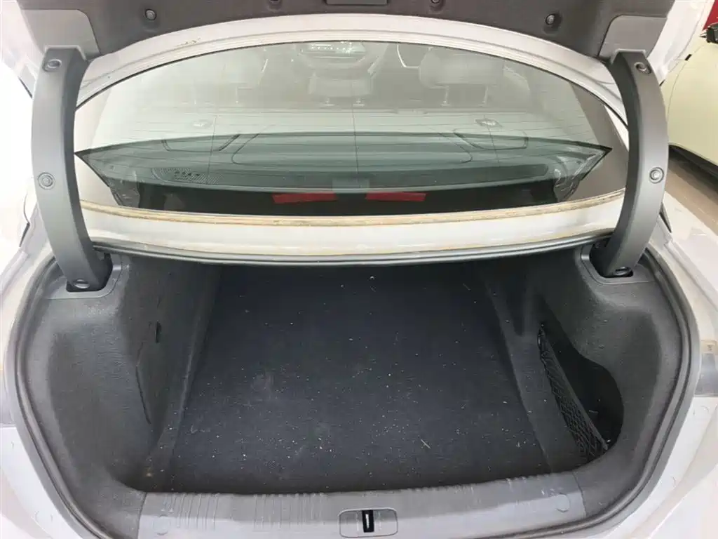 Hongqi EH7 2024 Model 760 Pro+ AWD фото 16