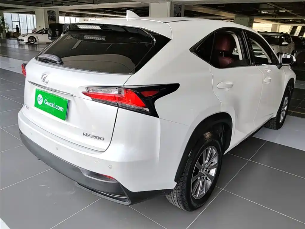Lexus NX 2015 200 FWD Premium фото 7