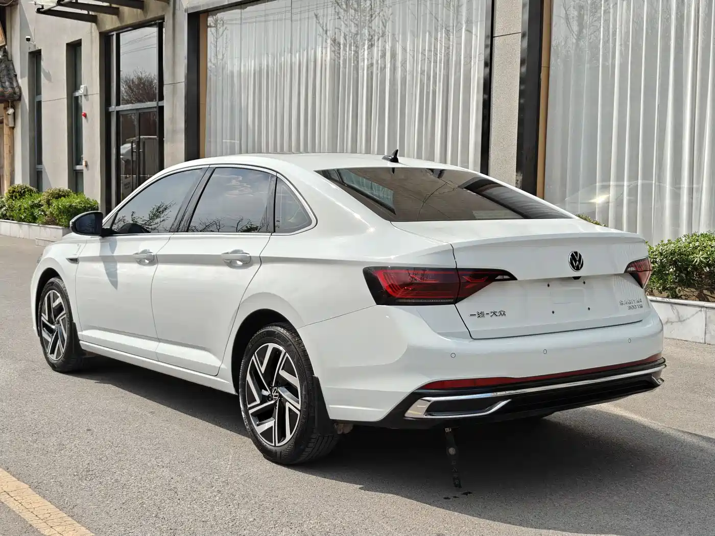 Volkswagen Sagitar 2024 300TSI DSG Surpass Edition фото 5