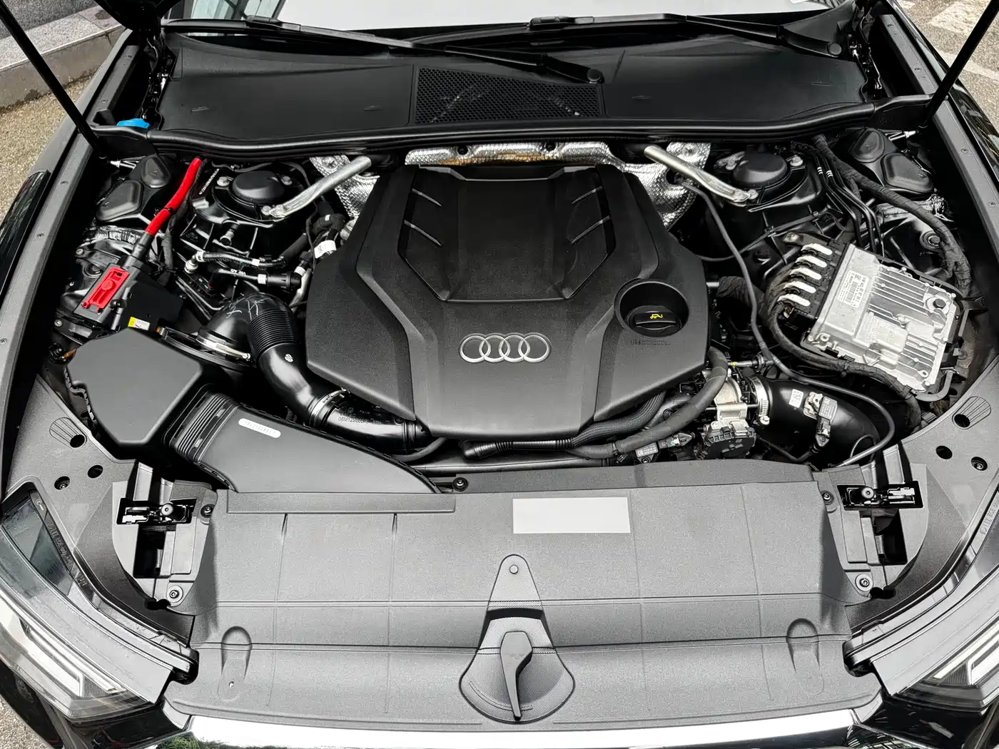 Audi A6L 2022 55 TFSI quattro Premium Elegance фото 17