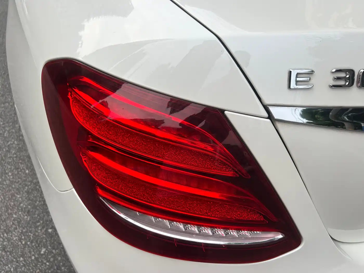 Mercedes-Benz E-Class 2017 E 200 L 4MATIC фото 11