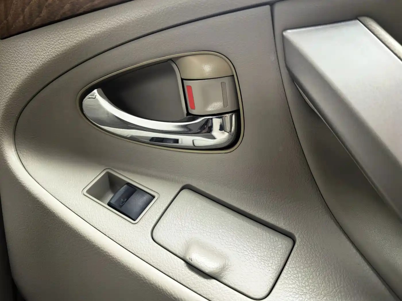 Photo 18 - Toyota Camry