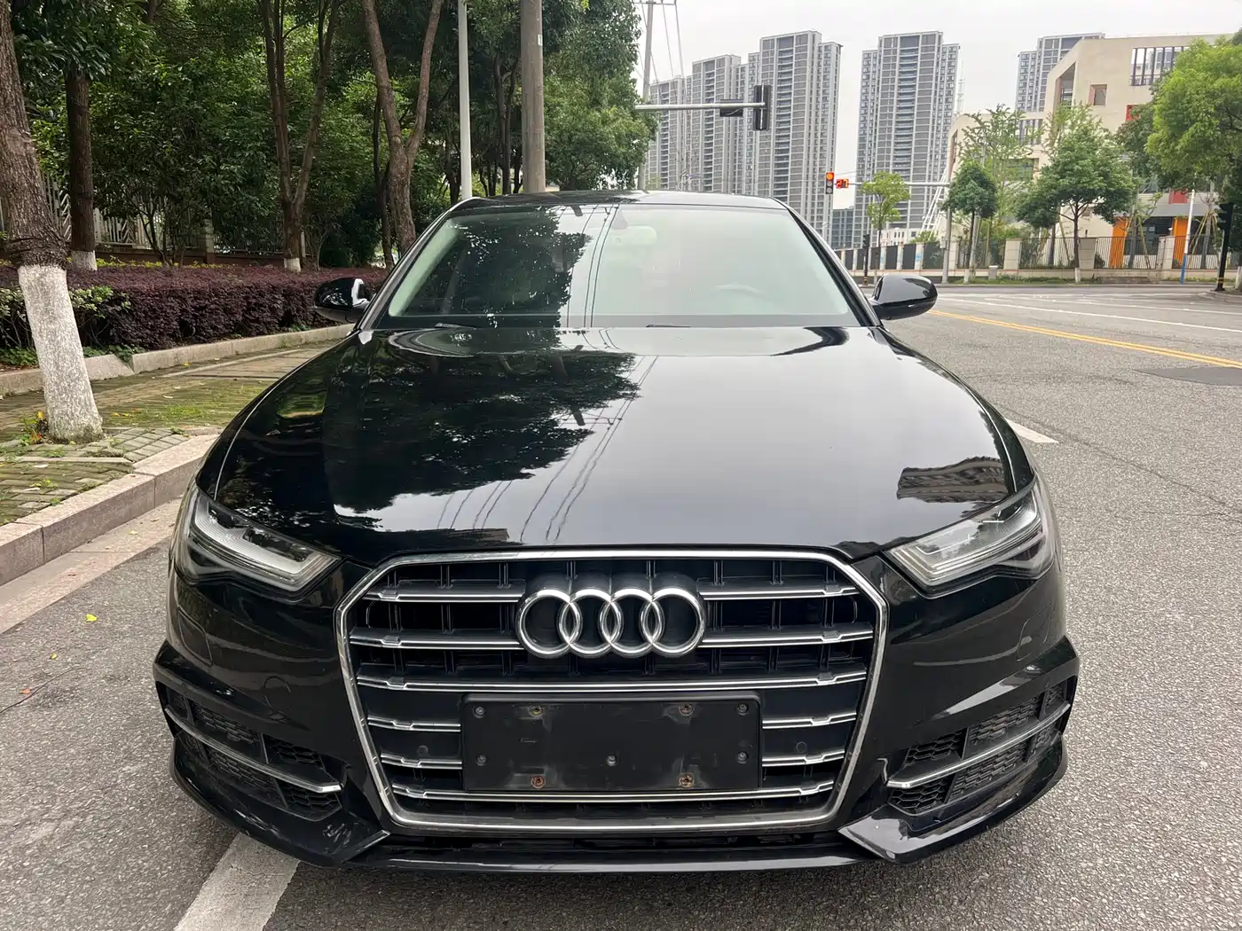 Audi A6L 2018 30th Anniversary 35 TFSI Fashion фото 2