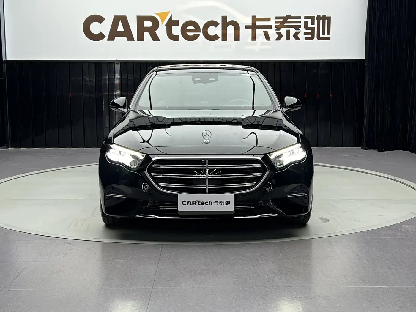 Mercedes-Benz E-Class 2024 Model E 300 L Luxury фото 3