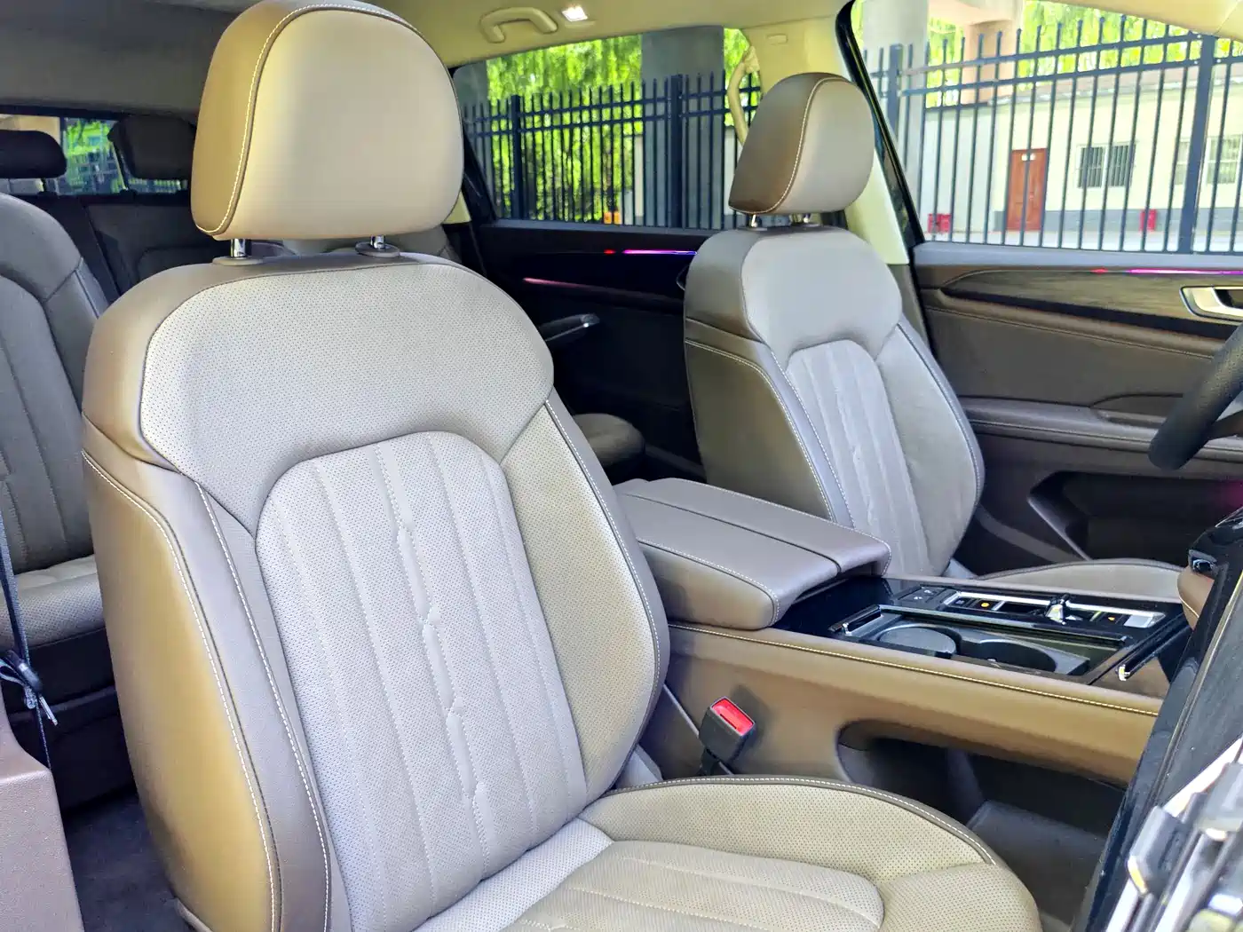 Volkswagen Viloran 2022 380TSI Premium Edition фото 10