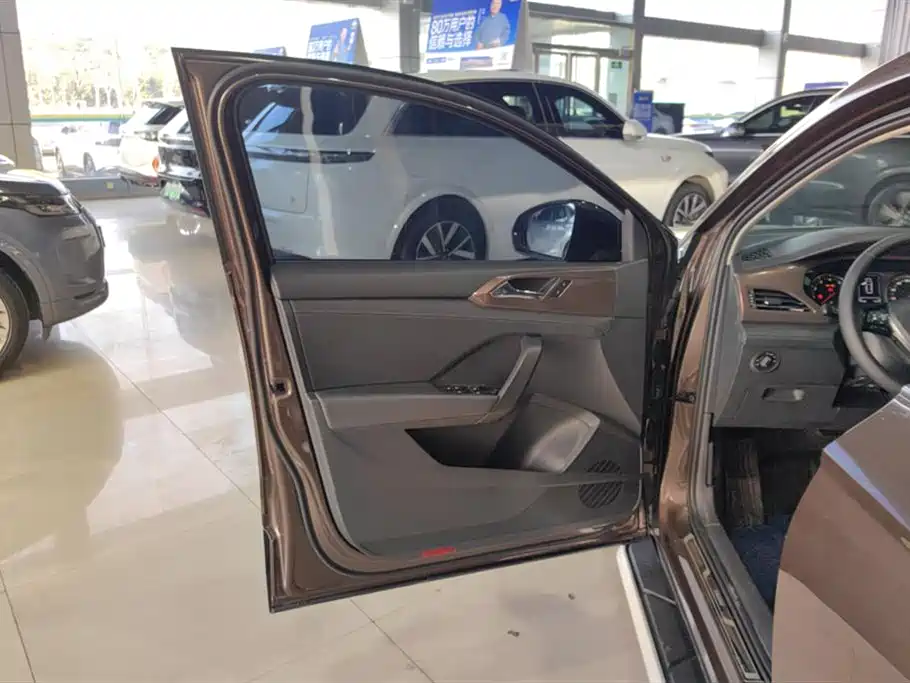 Volkswagen Tharu 2019 280TSI 2WD Luxury Edition China V фото 7