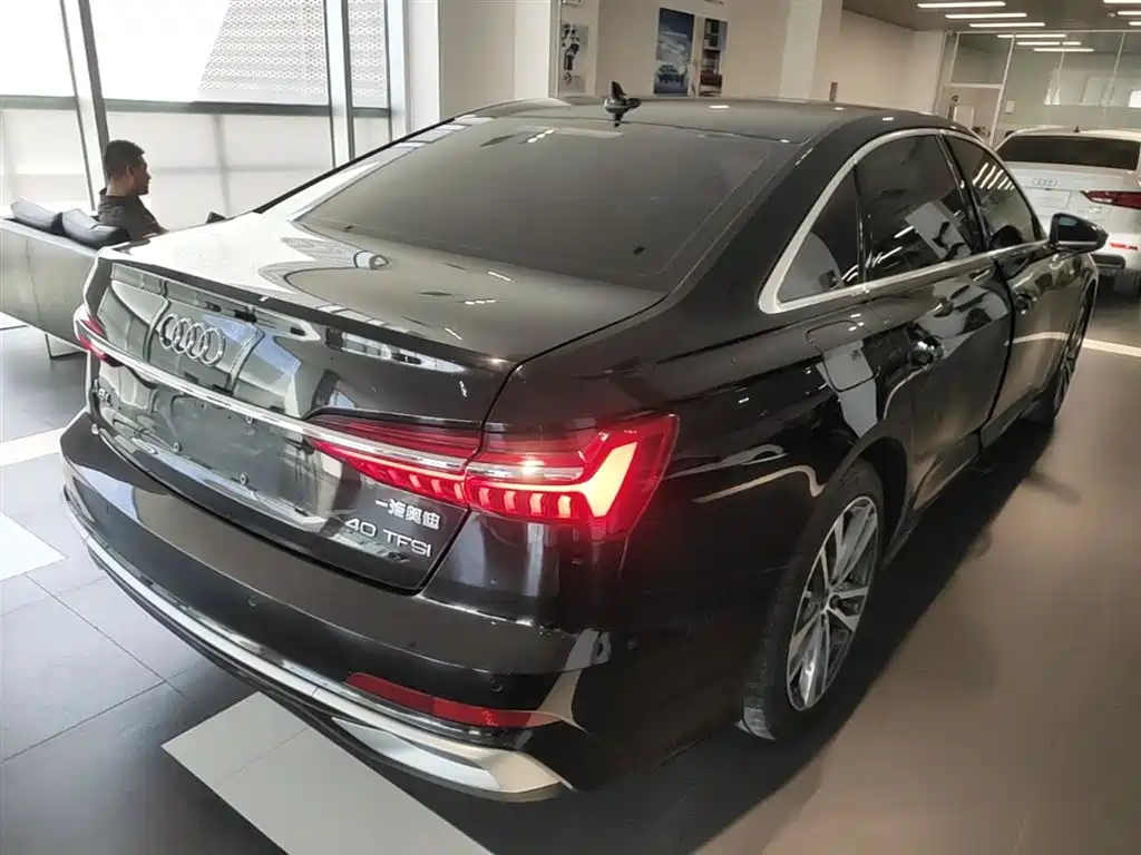 Audi A6L 2023 40 TFSI Luxury Dynamic фото 12
