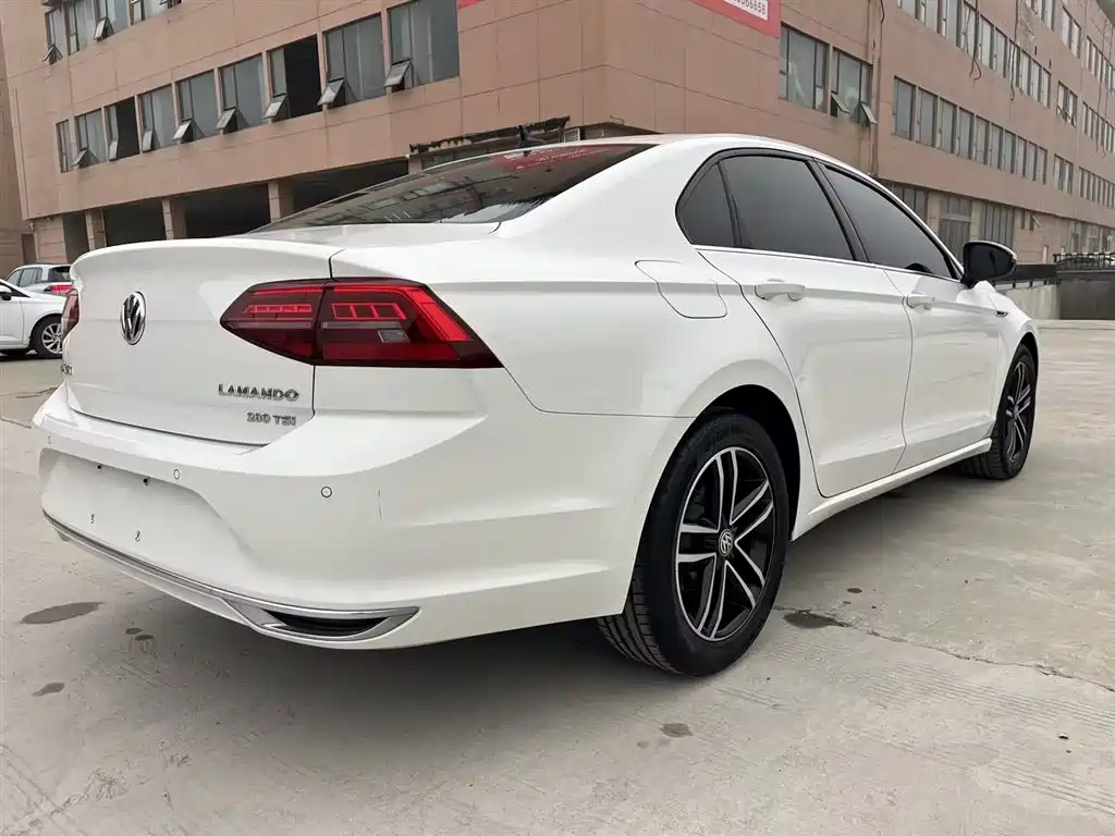 Volkswagen Lamando 2021 Facelift 280TSI DSG Comfort Edition фото 6