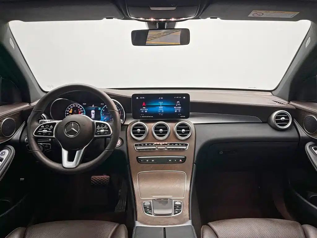 Mercedes-Benz GLC 2022 Facelift GLC 300 L 4MATIC Dynamic Collector's Edition фото 23