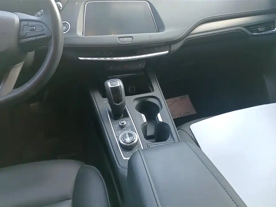 Cadillac XT4 2018 28T FWD Leading Edition фото 16
