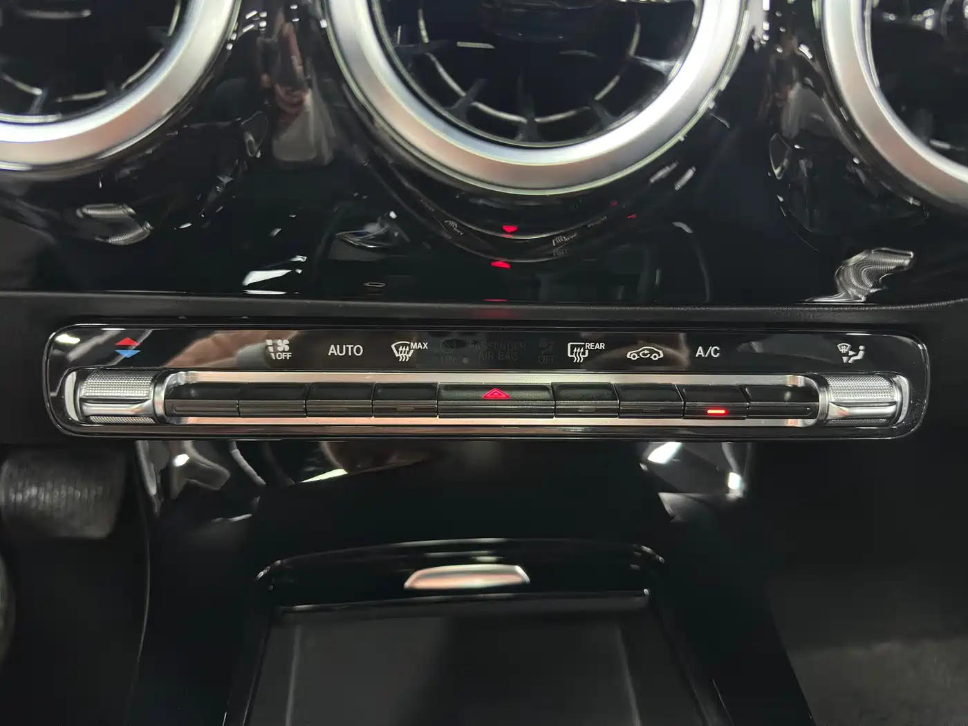 Mercedes-Benz A-Class 2023 A 180 L фото 15