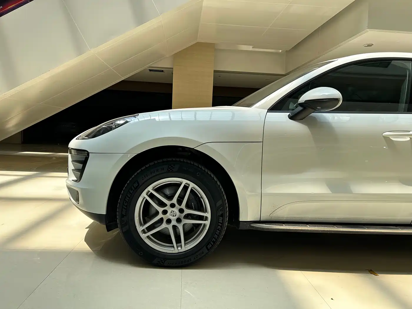 Porsche Macan 2017 Macan 2.0T фото 8