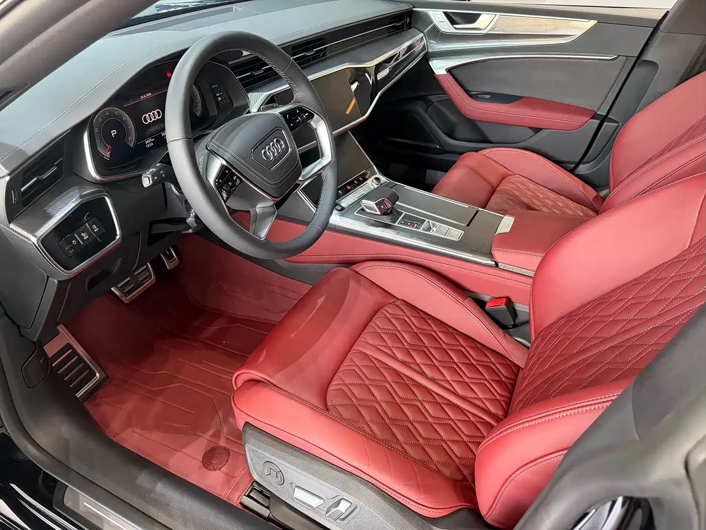 Audi A7L 2025 Model Year 45 TFSI quattro Black Knight Edition фото 5