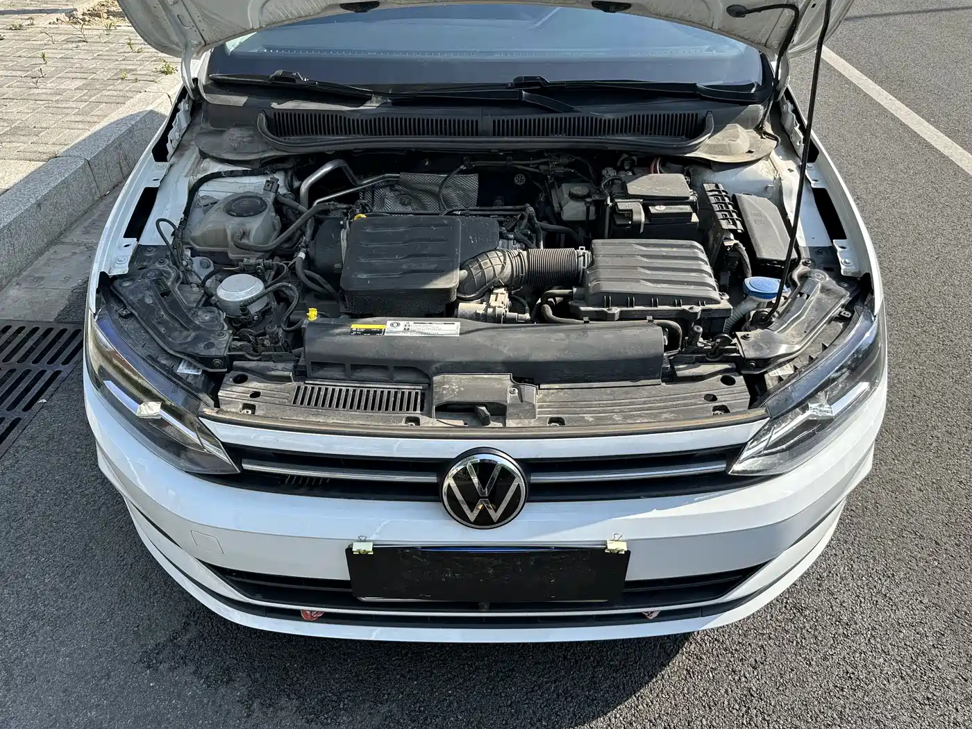 Volkswagen Polo 2021 Plus 1.5L Automatic Panorama Enjoyment Edition фото 20