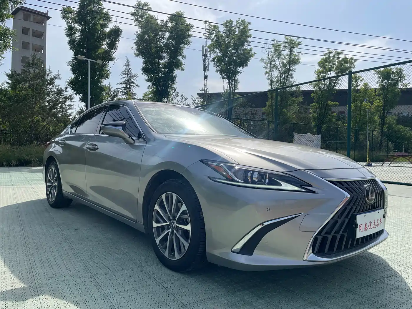 Lexus ES 2022 200 Excellence Edition фото 3