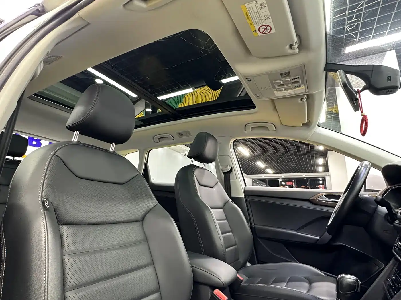Volkswagen Tharu 2021 280TSI 2WD Luxury Plus фото 19
