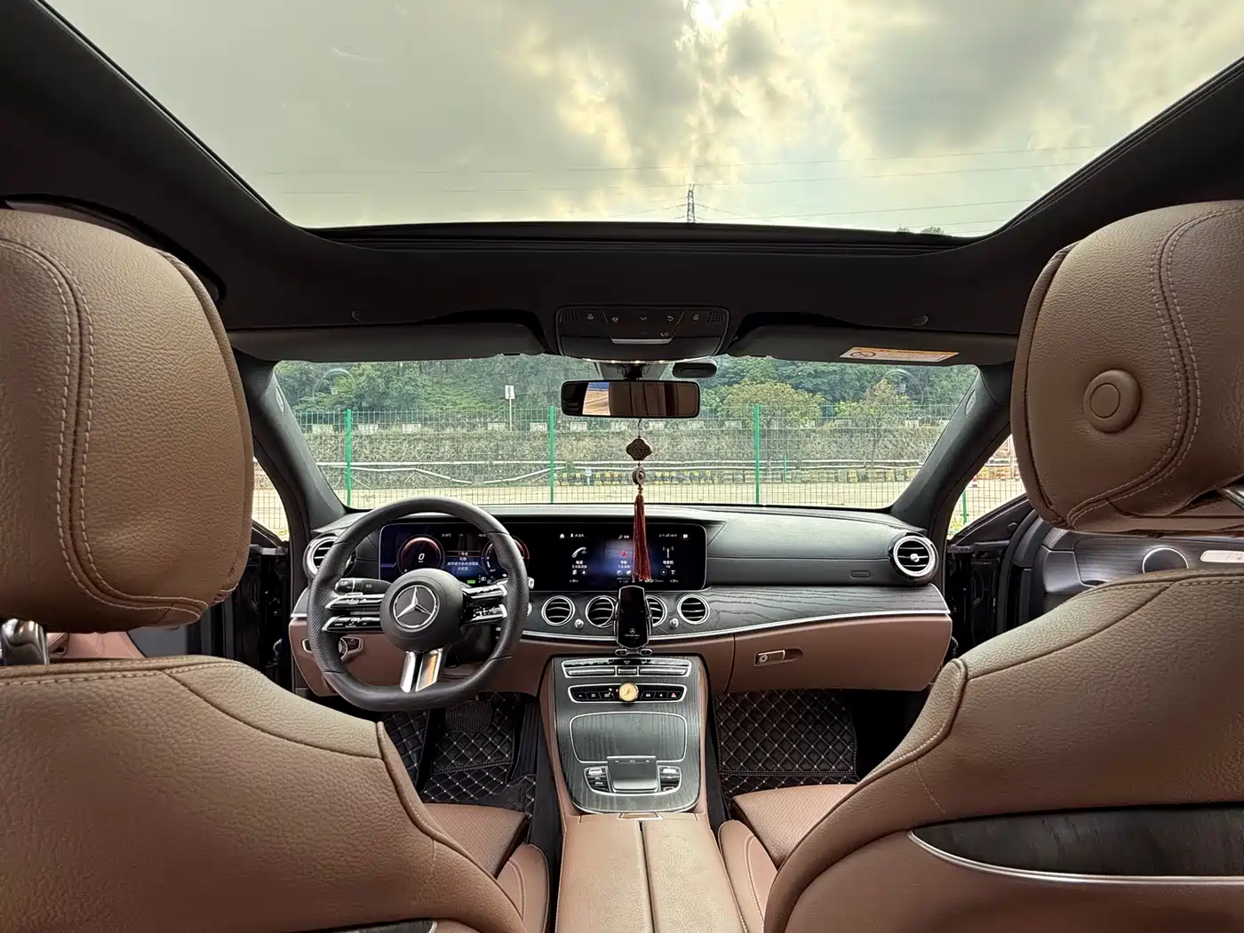 Mercedes-Benz E-Class New Energy 2022 Facelift II E 350 e L Plug-in Hybrid Sports Sedan фото 8
