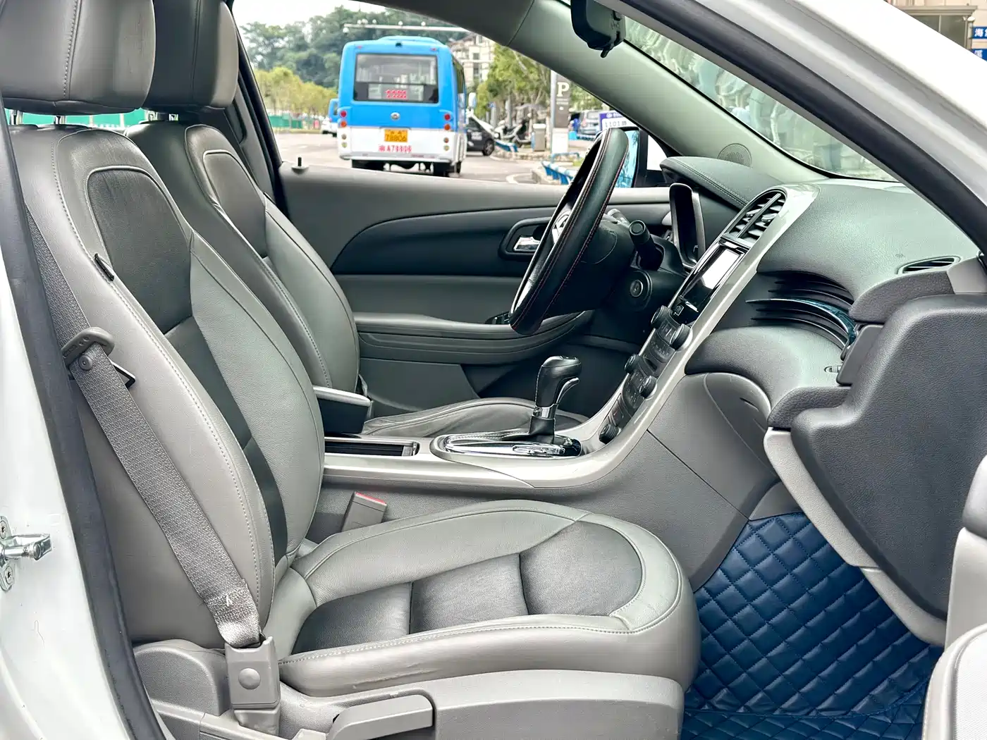 Chevrolet Malibu 2014 2.0L Automatic Luxury фото 24
