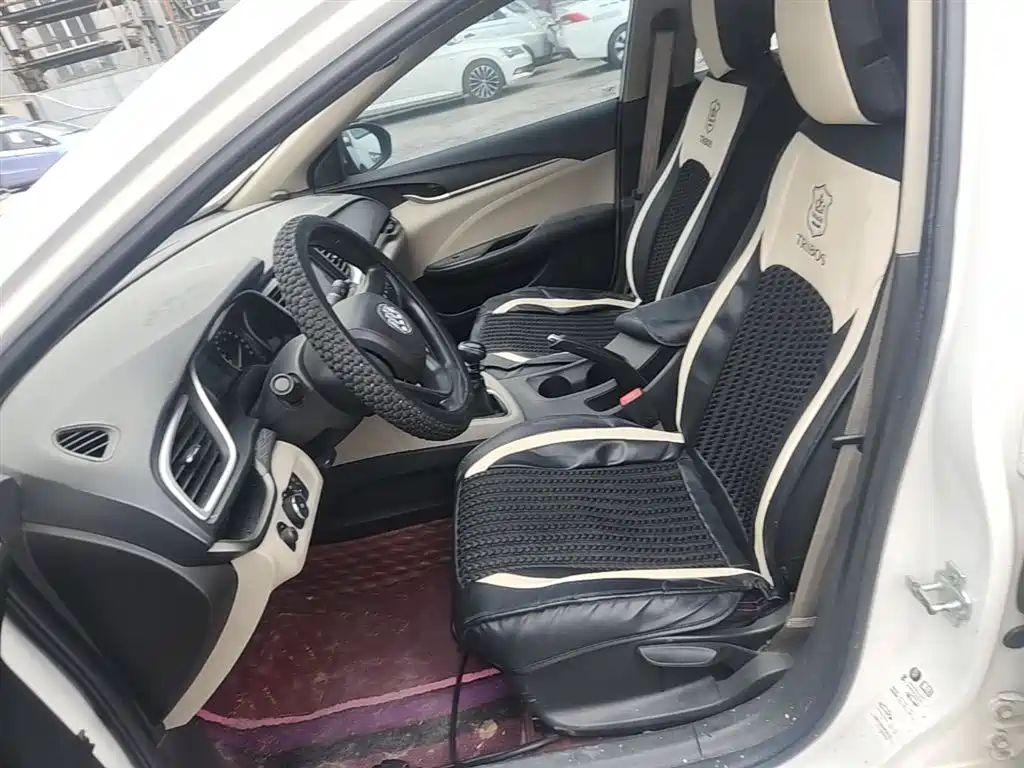 Buick Excelle 2016 15N Manual Elite фото 15