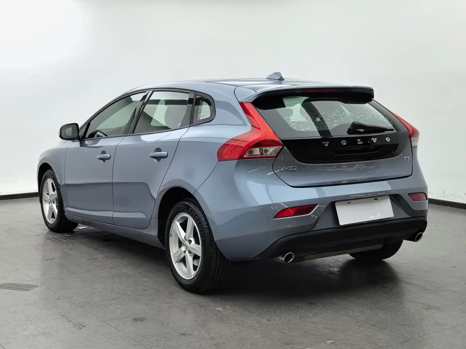 Photo 6 - Volvo V40