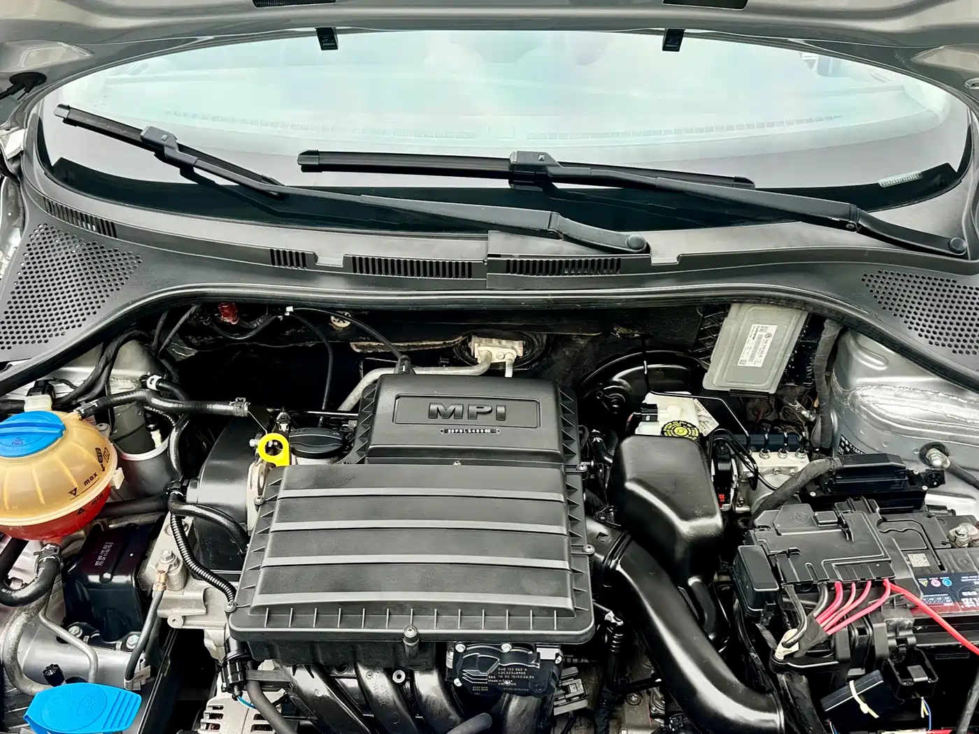 Volkswagen Jetta 2015 1.6L Automatic Luxury фото 42