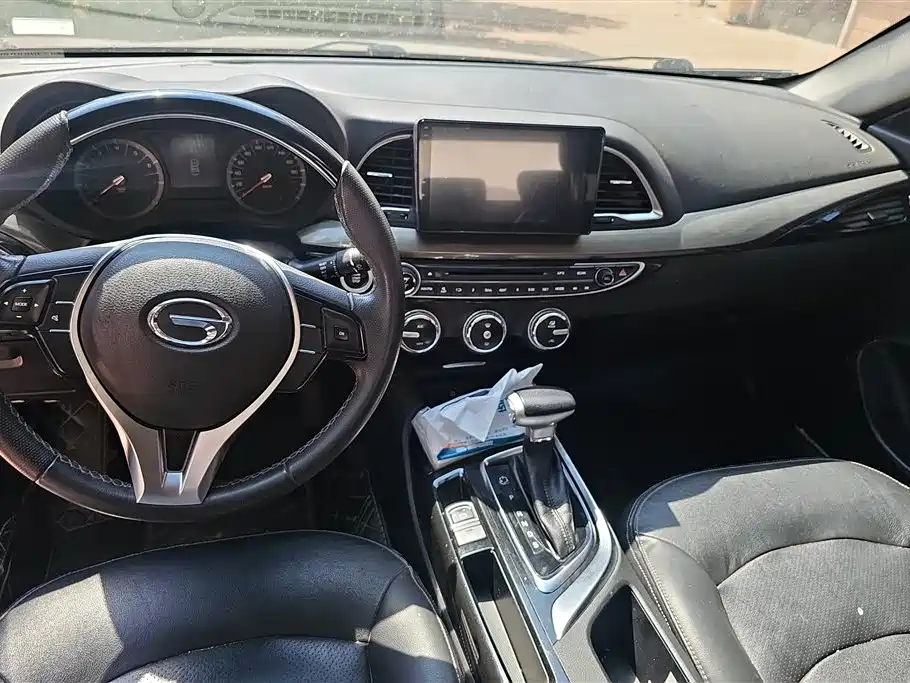 GAC Trumpchi Trumpchi GA6 2016 235T DCT Elite Edition фото 11