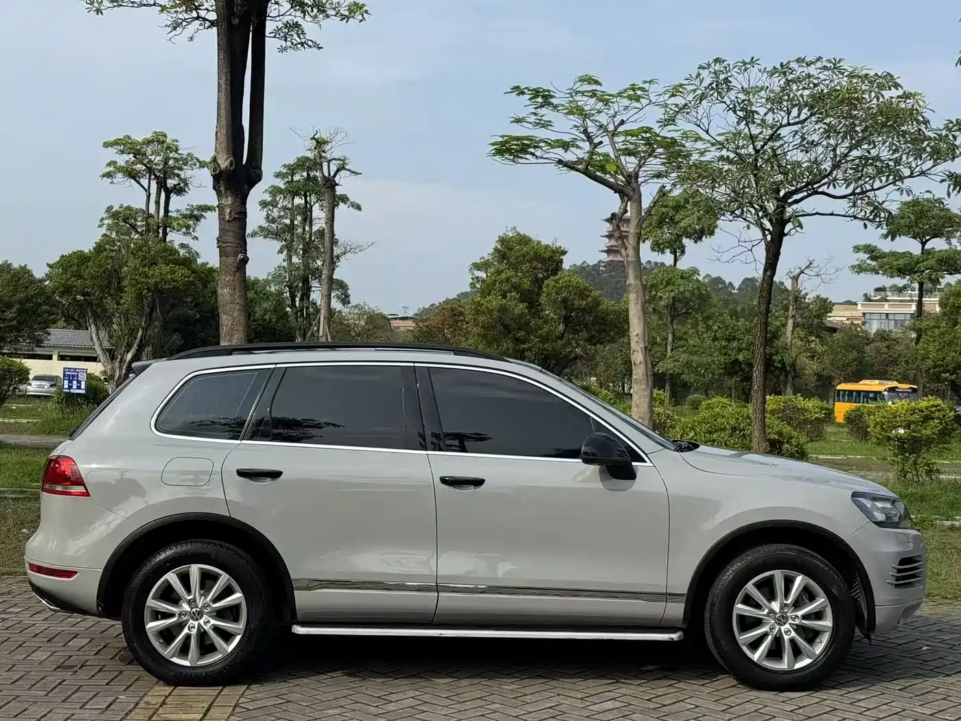 Volkswagen Touareg 2014 3.0TSI New Edge Edition фото 4