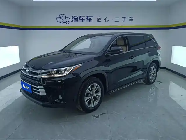 TOYOTA HIGHLANDER